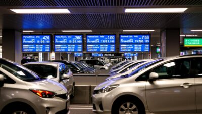 Gambar biaya sewa mobil di bandara Jepang